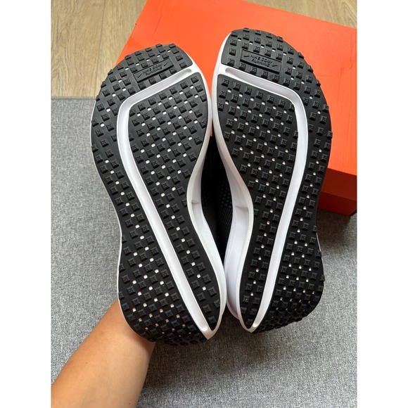 Nike Interact Run Mens Black White Running Shoes FD2291-001 Size 13 main image 7